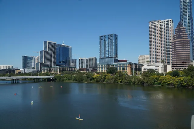 architecture, city, nature, skyline, skyscraper, cityscape, austin, texas, lake, blue, buildings, reflections, panorama, downtown, tourism. How Austin and Nashville absorb celebrity investment money